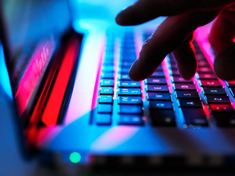 Claude Code国内怎么用？2026免费/低成本平替方案全攻略